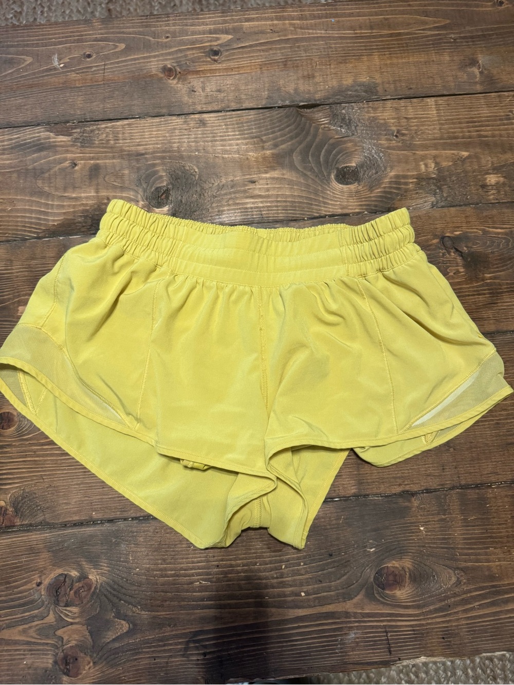 Lululemon Hotty Hot Shorts 2.5”